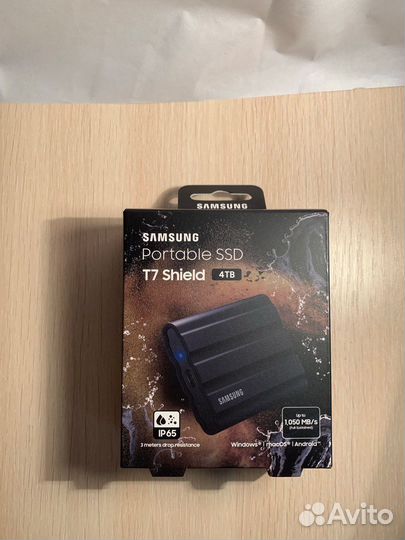 Внешний SSD Samsung Portable T7 Shield 4TB
