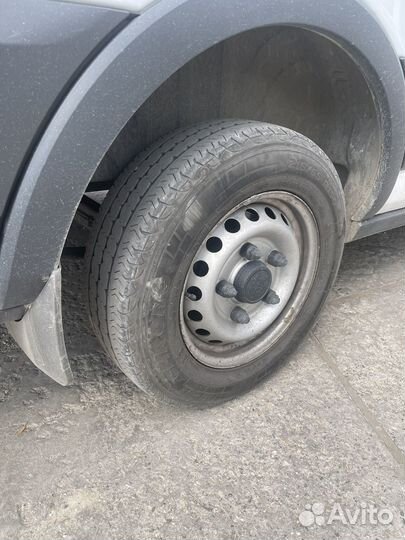 Pirelli Chrono 215/65 R15