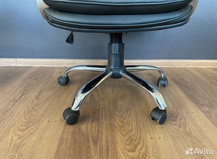 Офисное кресло новое