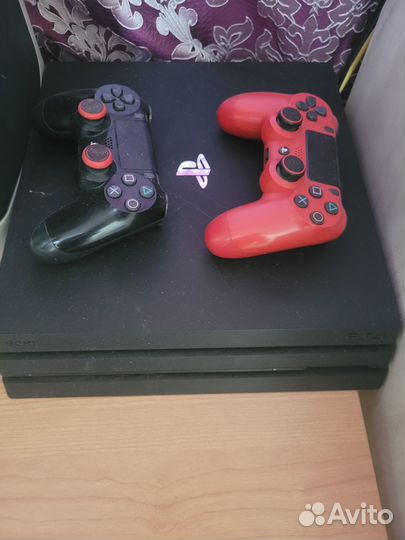 Игровая приставка ps4 pro 1tb