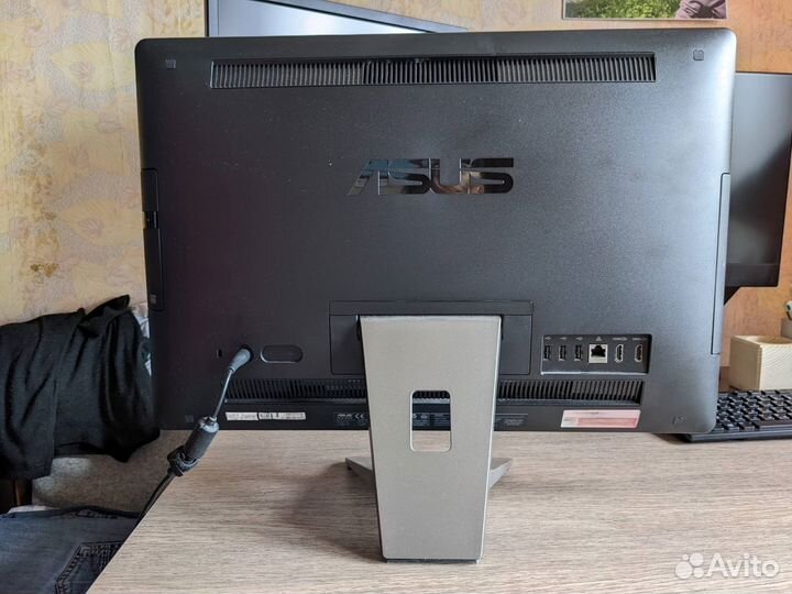 Моноблок Asus All-in-one PC ET2210I