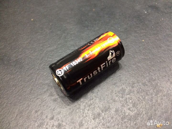 Аккумулятор li-ion 3.7v 16x34mm