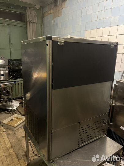 Льдогенератор 85 кг в сутки