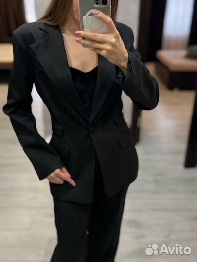 Пиджак приталенный черный