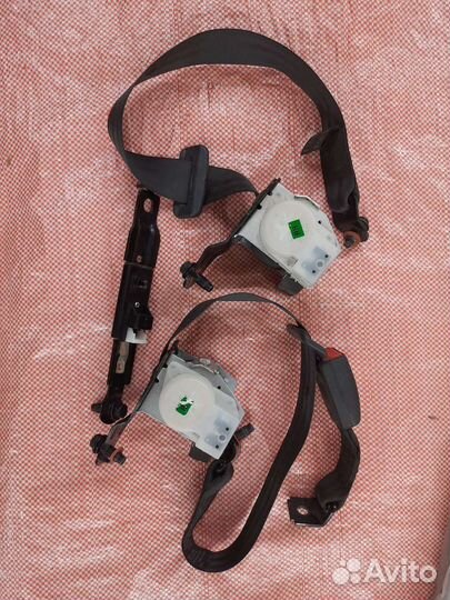 Ремень безопасности задний Kia Rio 3