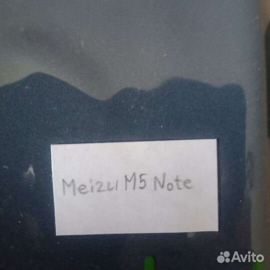 Чехлы на телефон