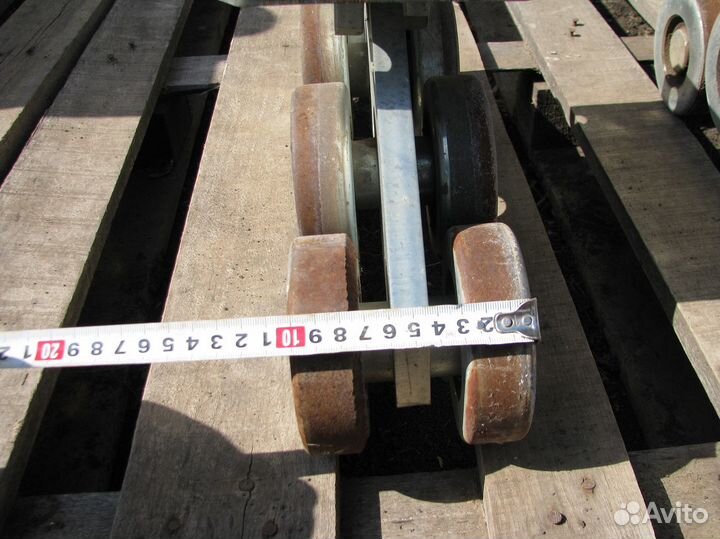 Каретка для откатных ворот 460 х 220 х 100