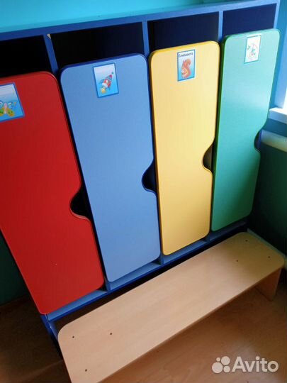 Шкафчики для раздевалки детские
