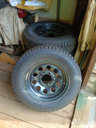 Новая зимняя резина на дисках Нива,suzuki jimny