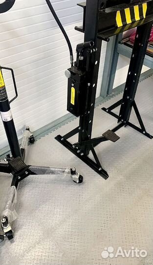 Модульная плитка пвх для пола в гараже