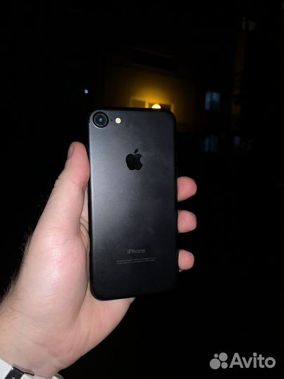 iPhone 7, 32 ГБ
