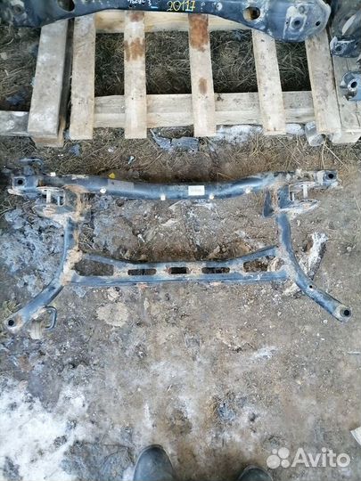 Подрамник задний Skoda Yeti 1.2