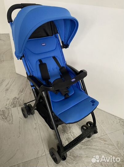 Коляска детская. Суперлегкая