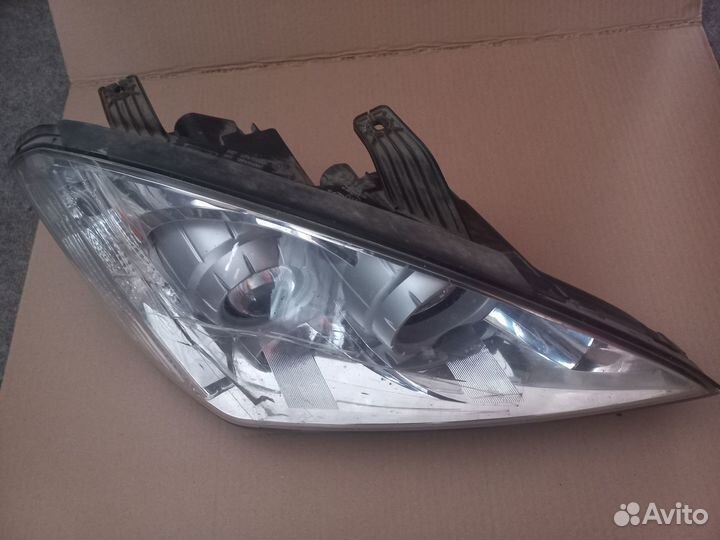 Правая фара УАЗ Патриот 2005-2014 стеклянная