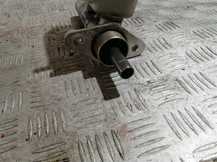 Главный тормозной цилиндр Hyundai Elantra HD G4FC