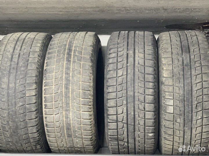 Bridgestone Blizzak RFT 255/50 R19