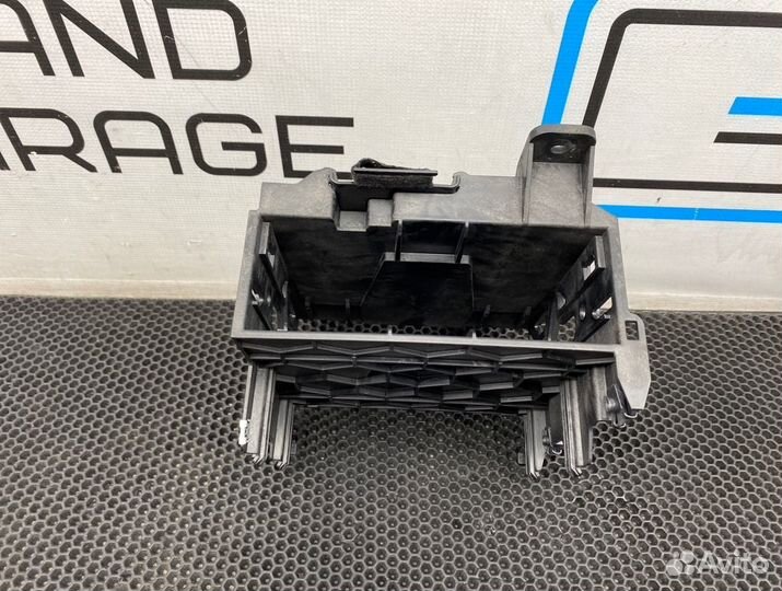 Кронштейн задний левый Audi A6 C7 chva 2.8 2013