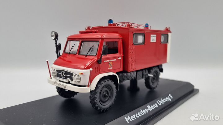Mercedes-Benz Unimog 404S Funkkoffer Feuerwehr