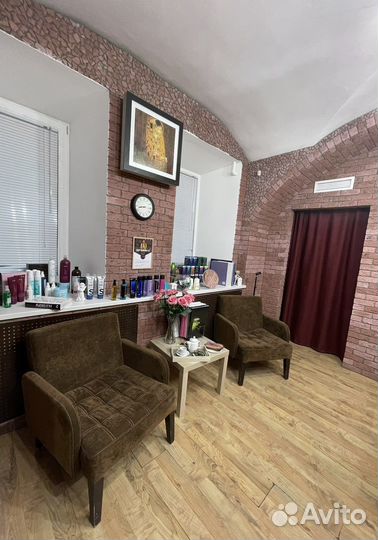 Аренда места в салоне красоты для парикмахера