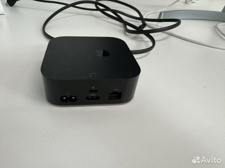 Apple TV 4 64 Gb (A1625)