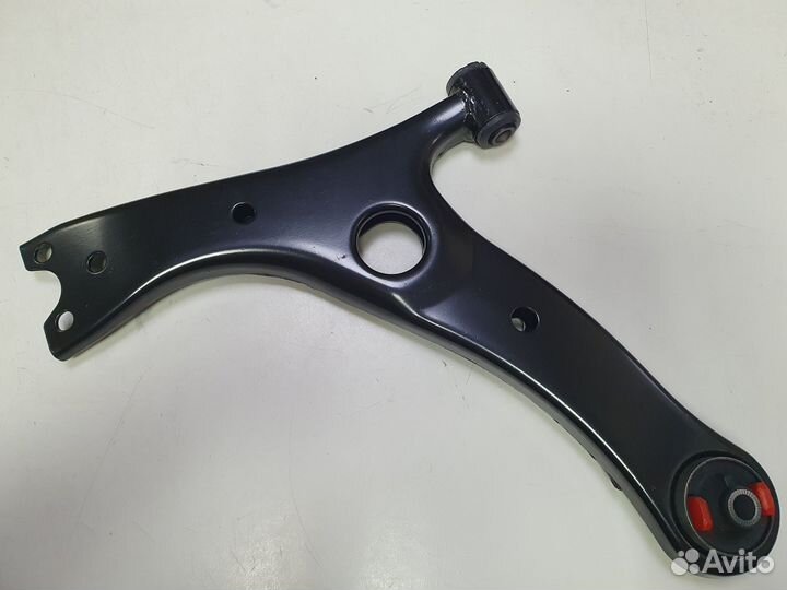 Рычаг передний левый T112909010 для Tiggo chery