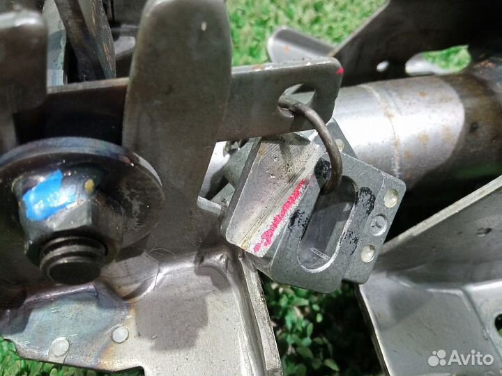 Рулевая колонка Mitsubishi pajero IV