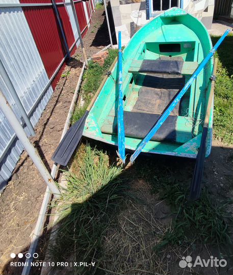 Гребная лодка