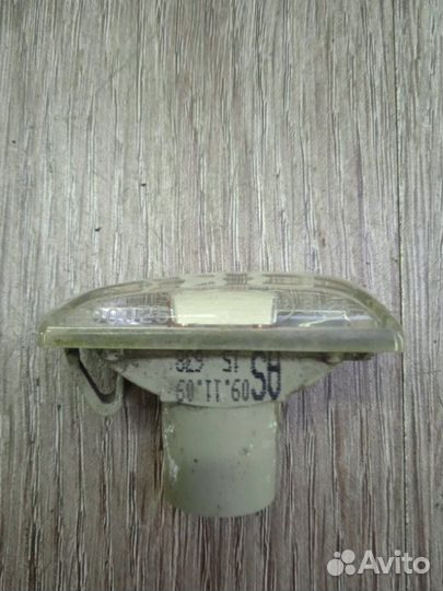 Повторитель поворота передний правый Opel Corsa D