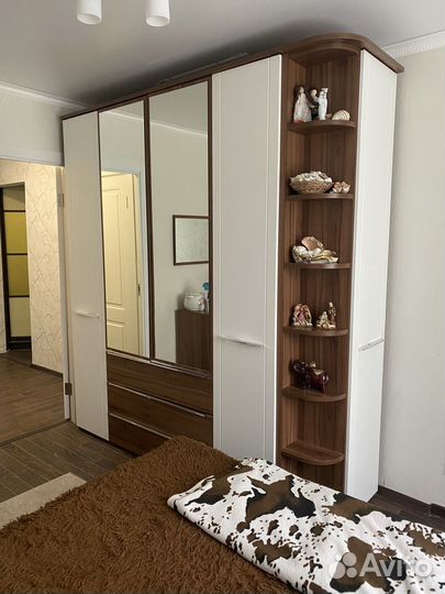 Спальный гарнитур