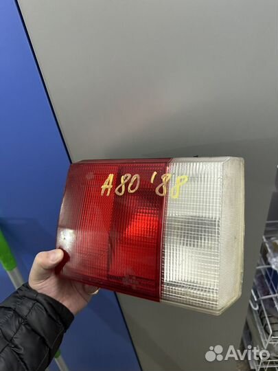 Фонарь задний левый audi 80