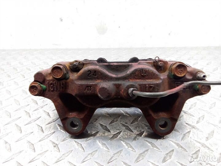 Суппорт передний левый Toyota 4Runner 4 N210