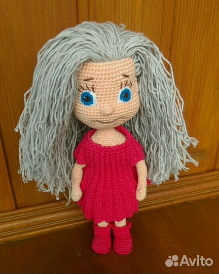 Кукла вязаная