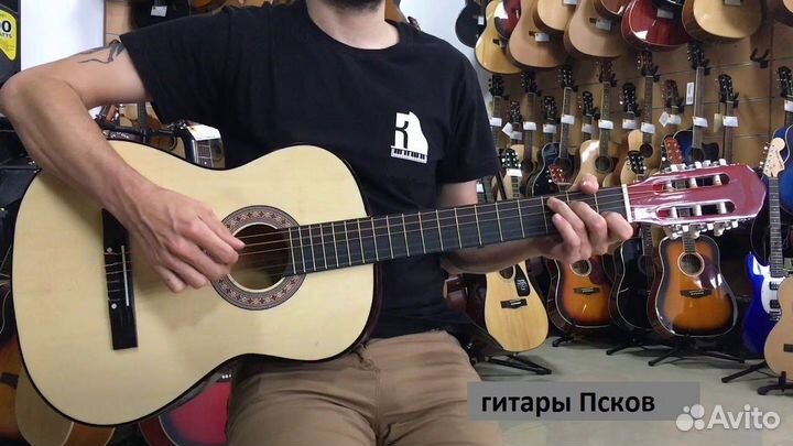 Гитара новая классическая
