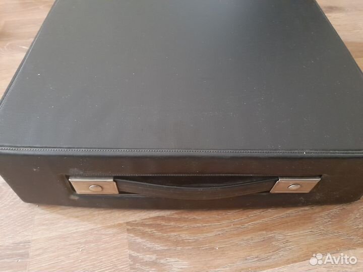 Пишущая печатная машинка unis