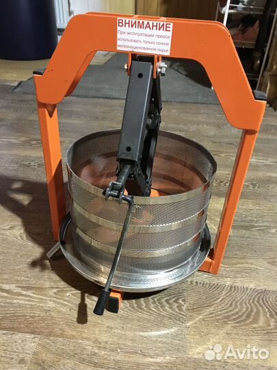 Пресс домкратный для отжима сока