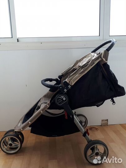 Детская складная коляска Baby Jogger City Mini