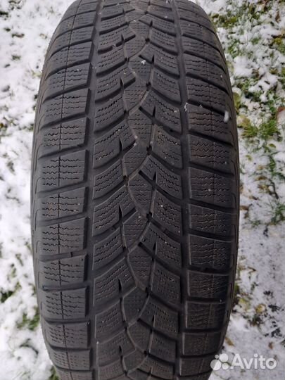 Goodyear UltraGrip Ice 225/65 R17 102