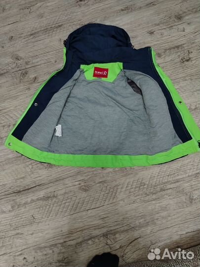 Продам демисезонный комплект на мальчика