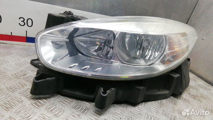 Фара Renault Fluence (2009-2013)