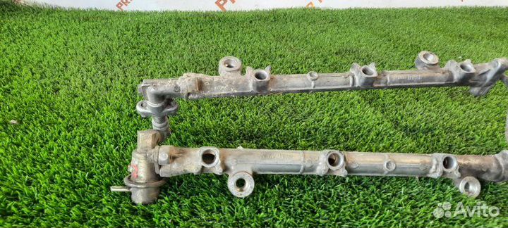 Топливная рампа Mitsubishi Pajero 2 V45W 6G74