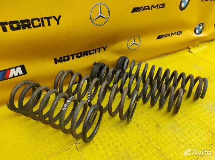 Пружины комплект Mercedes-Benz C107 M117.982 4.5