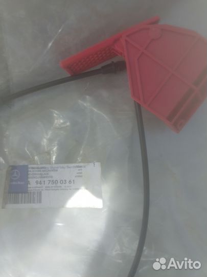 Тросик отпирания капота Мерседес Актрос