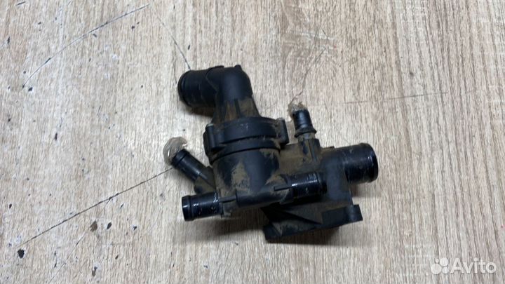 Термостат Nissan X-Trail T32 Qashqai j11 1.6 R9M