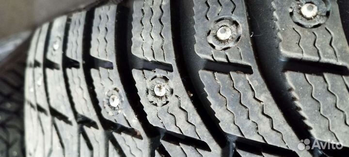 Michelin X-Ice 215/65 R16