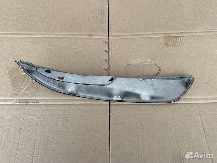 Накладка бампера передняя левая Ford Kuga 1