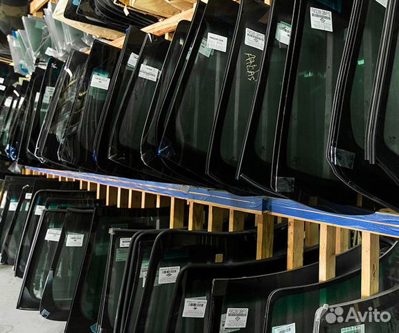 Стекла для Renault левый руль