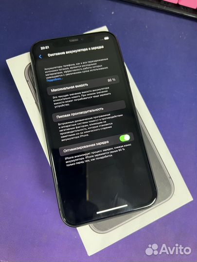 iPhone 11, 64 ГБ