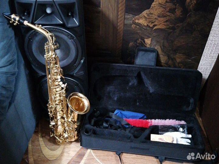 Продам новый Саксофон альт