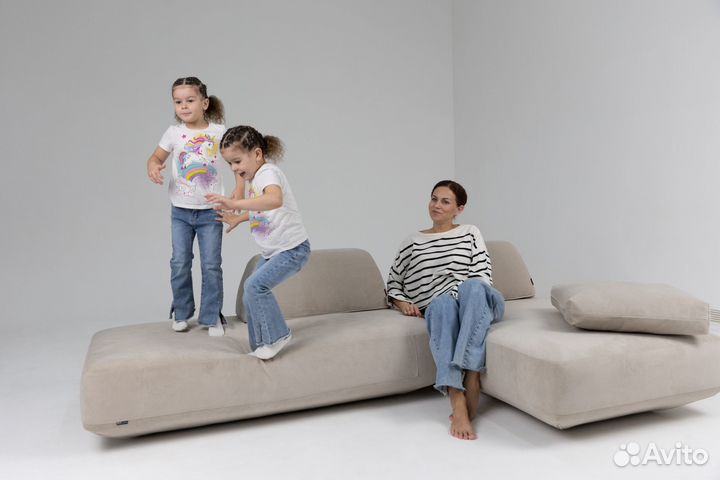 Диван со спальным местом 4400х1800 мм