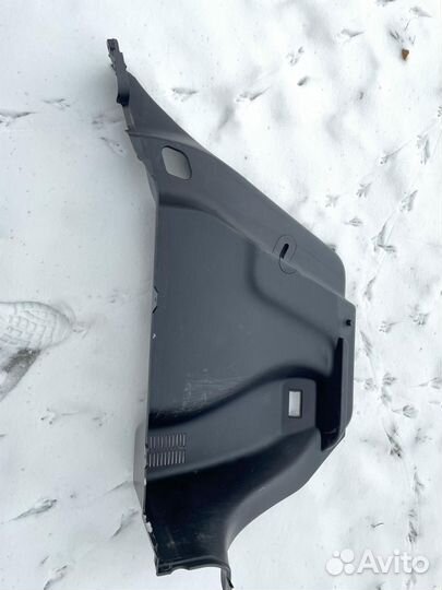 Пластик багажника (боковой) KIA Rio X-line